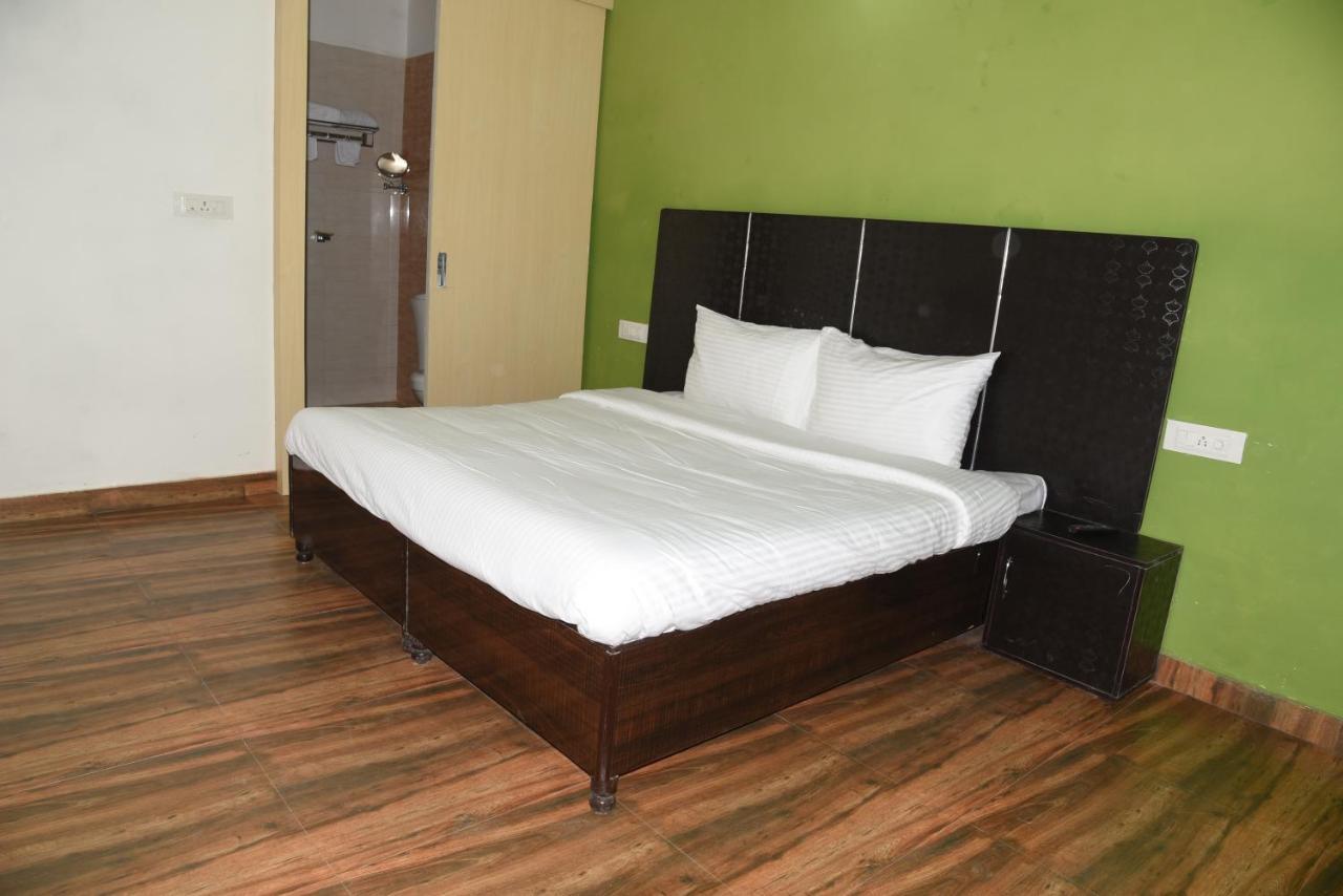 The Palm Tree -Family Stay Amritsar Eksteriør bilde